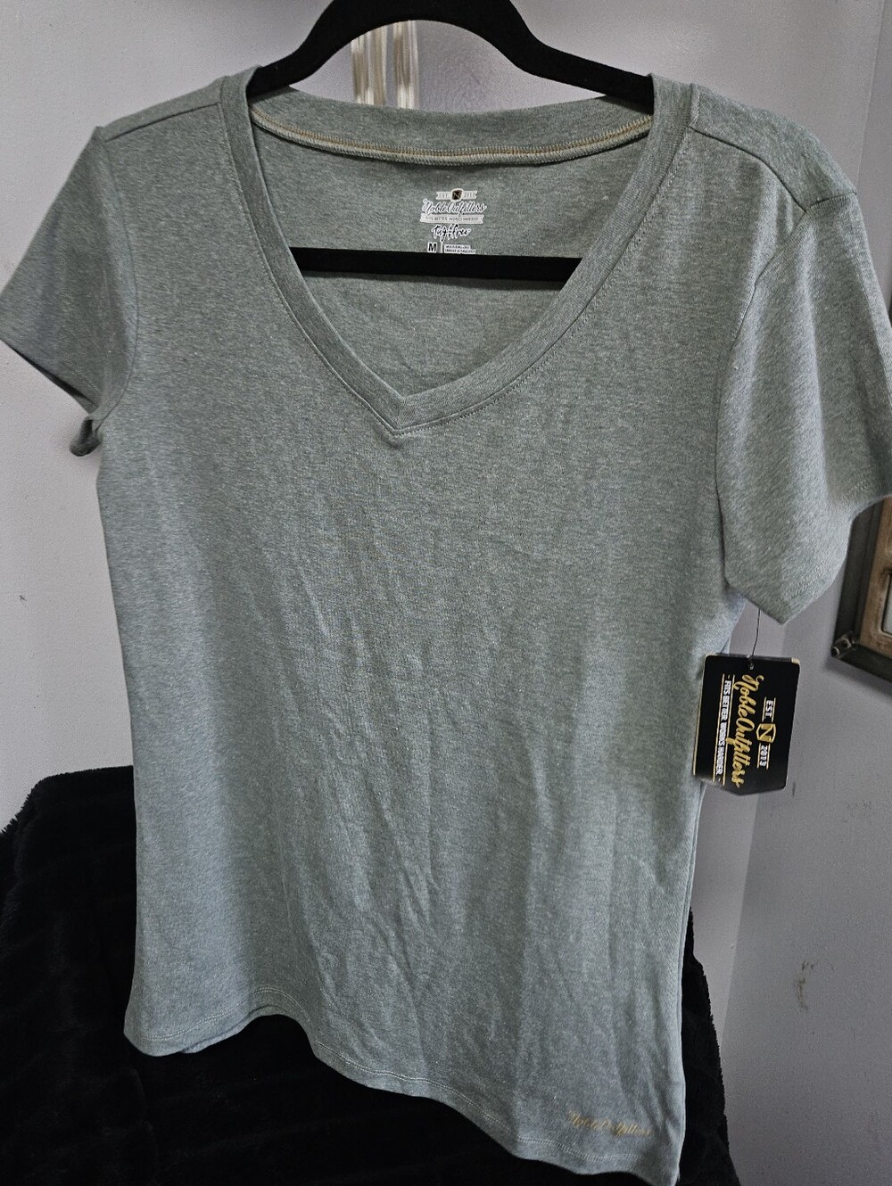 Everyday V-Neck Short Sleeve Tee - Sage Green